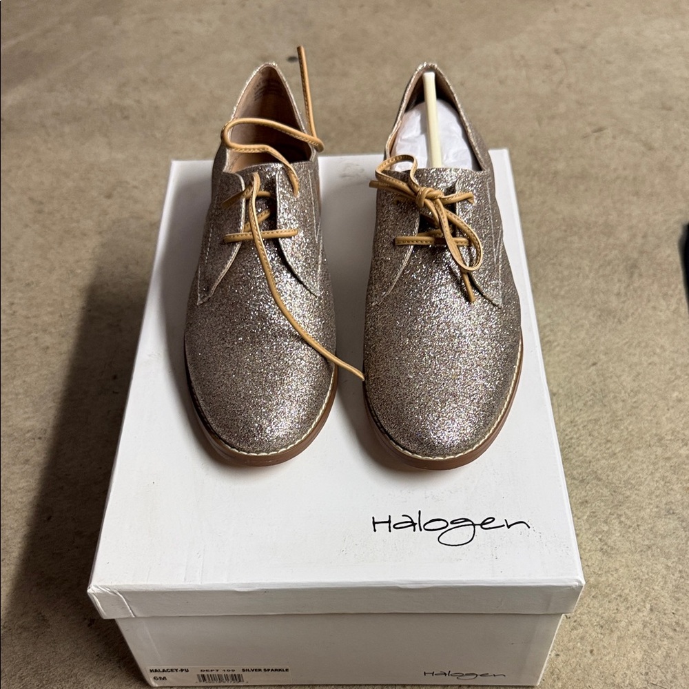 Brand new Halogen Women's Sparkling Glitter Loafers - Silver